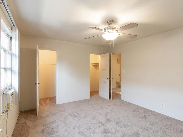 449 N Euclid Ave #H — Photo 17