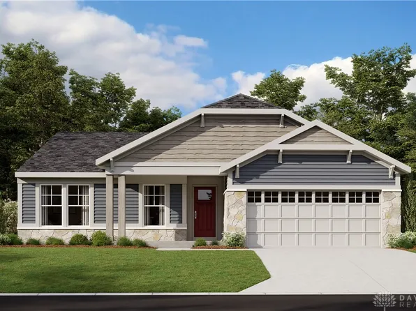 5946 Shooting Star St, Tipp City, OH 45371