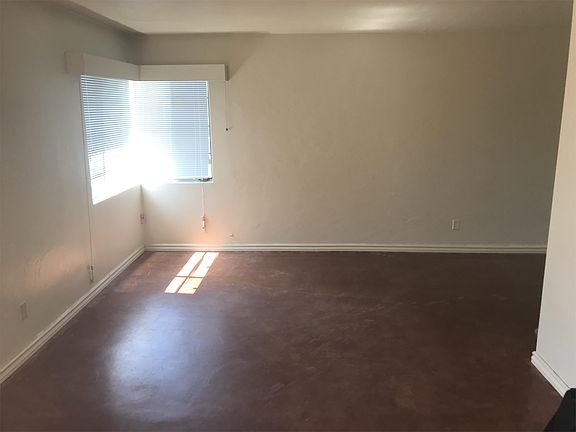 4th image of 1808 N Forgeus Ave