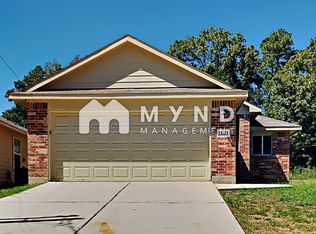 15323 Arrowhead Loop W, Willis, TX 77378