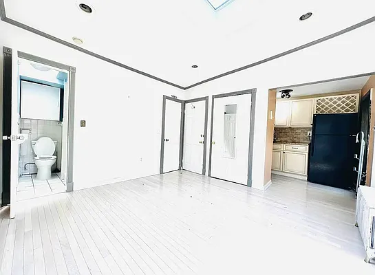 Rented by null | media 5