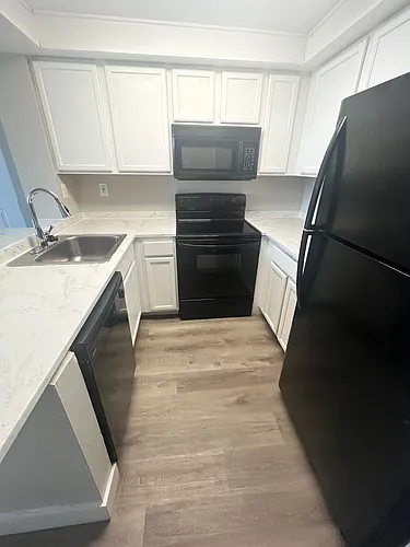 728 Executive Center Dr Photo 1