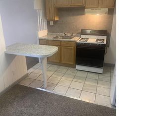413 E 144th St APT 2, Dolton, IL
