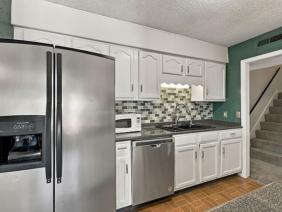 4th image of 4001 Anderson Rd Unit I56