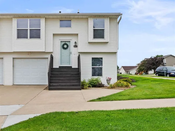 647 Croell Ave, Tiffin, IA 52340