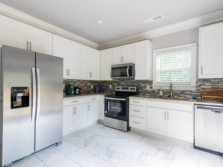 Kennesaw Dr — Photo 3