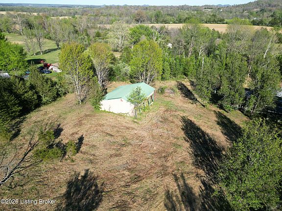 5th image of 594 Mountain View Estates Rd