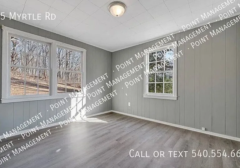 935 Myrtle Rd — Photo 9