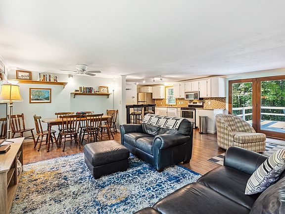 3rd image of 5989 Wildwood Ln