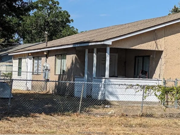 1032/1034 Navarro Dr, College Station, TX 77845