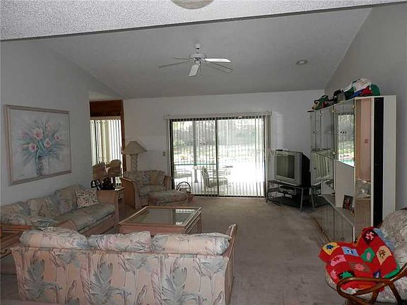4th image of 1722 Stafford Dr
