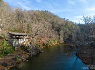 493 Cowee Tunnel Rd, Sylva, NC 28779