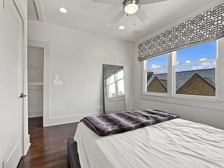612 Monroe St — Photo 33