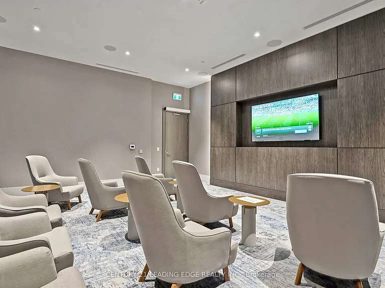 2550 Simcoe St N #409 — Photo 31