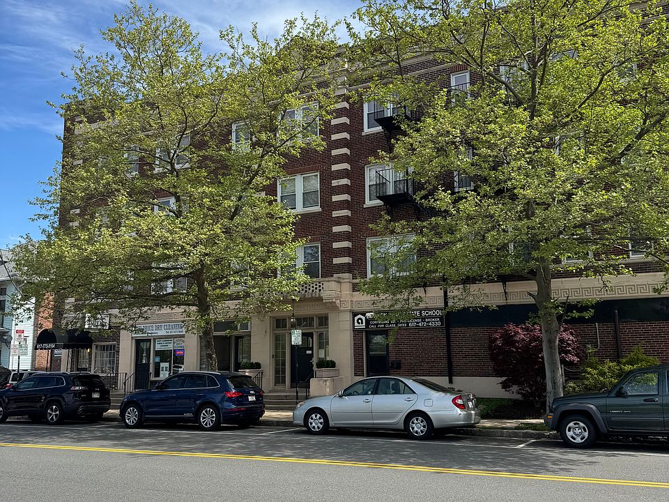 Building Photo 4