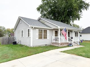 711 S Walnut St, Edinburgh, IN 46124