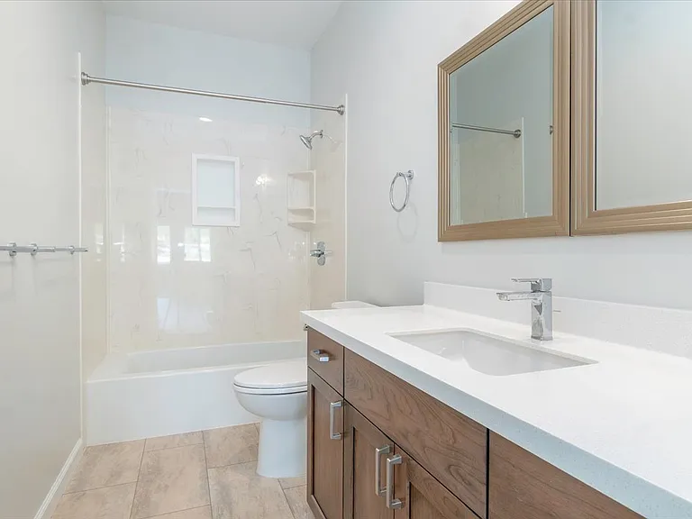 5124 Kalanianaole Hwy #A — Photo 7