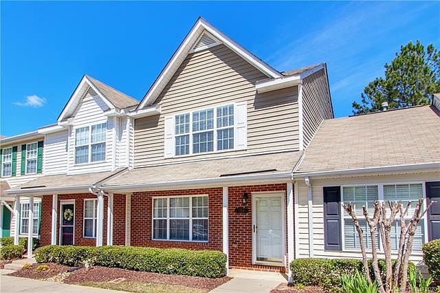 1st image of 104 Mangum Cir