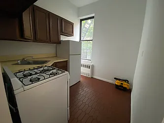 Rented by Ethan Blinder, LREB