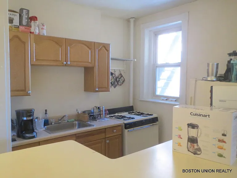 82 Peterborough St #20 — Photo 6
