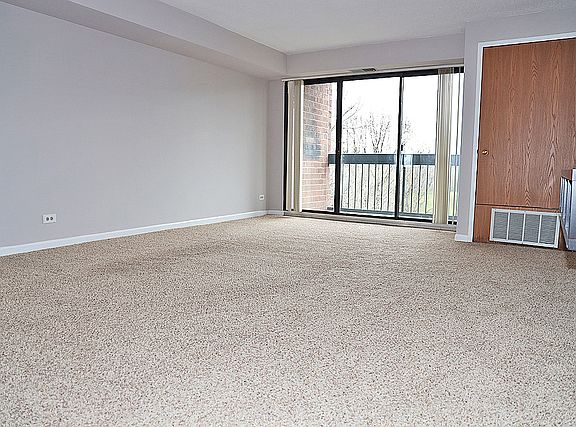 3rd image of 1800 Huntington Blvd APT 503