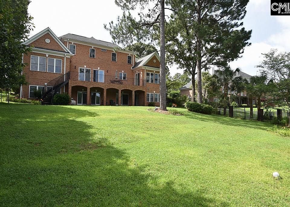 1st image of 402 Aiken Hunt Cir