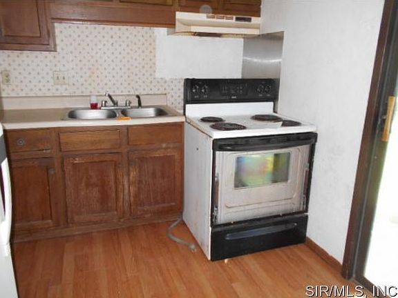 4th image of 120 Suppiger Ln