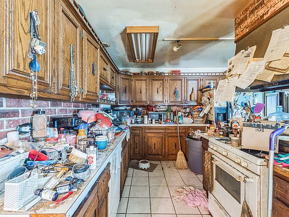 3rd image of 38W344 Thunder Gap Ct