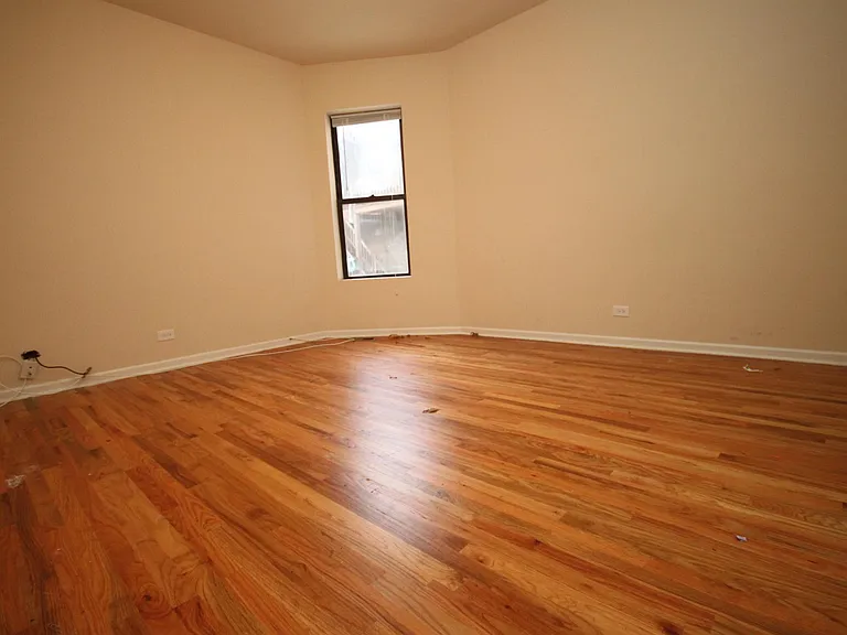 3150 N Honore St #1 — Photo 10
