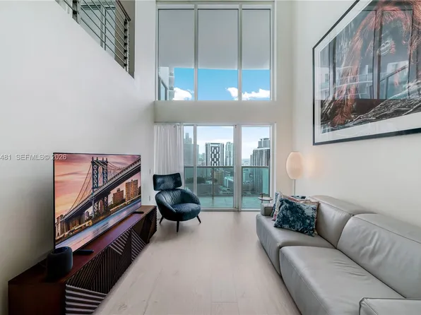 41 SE 5th St APT 1709, Miami, FL 33131