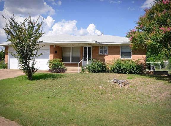 2nd image of 219 Camellia Cir