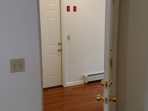 3rd image of 14 S Prospect Street # Fl 1ST