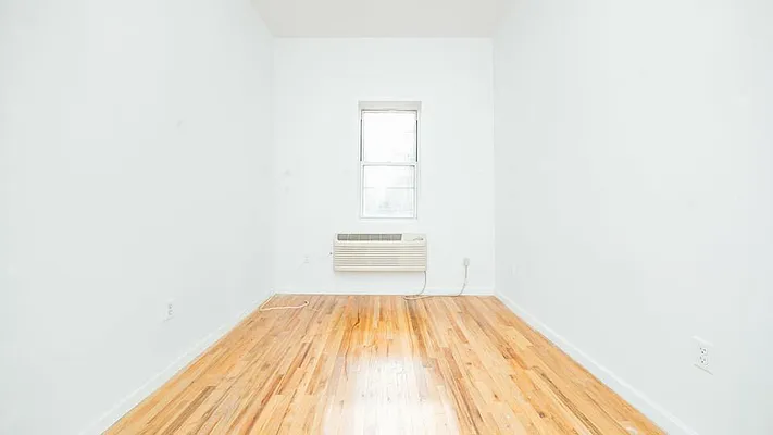 Rented by Nooklyn NYC LLC | media 7