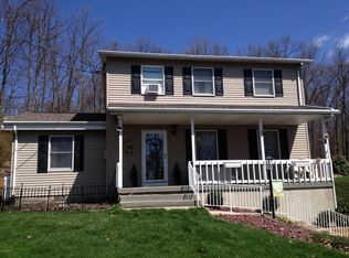 9 Bentwood Rd, Drums, PA 18222