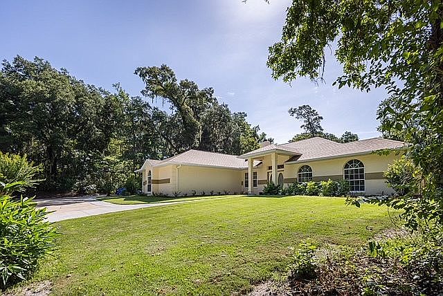 1st image of 10202 NW 136th Dr