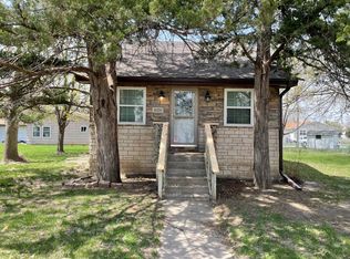 4320 N 13th St, Carter Lake, IA 51510