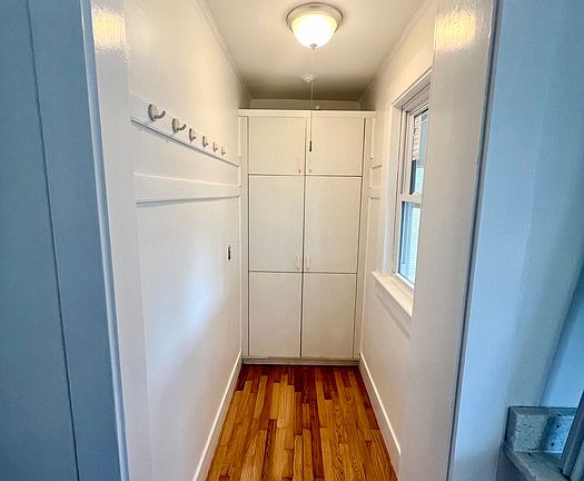 3rd image of 50 Pond St Floor 2