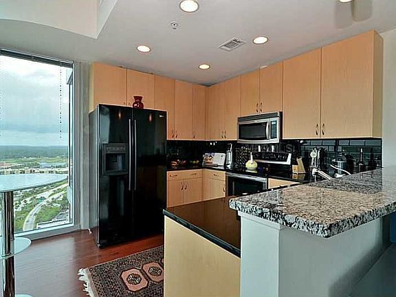 4th image of 777 N Ashley Dr Unit 2501