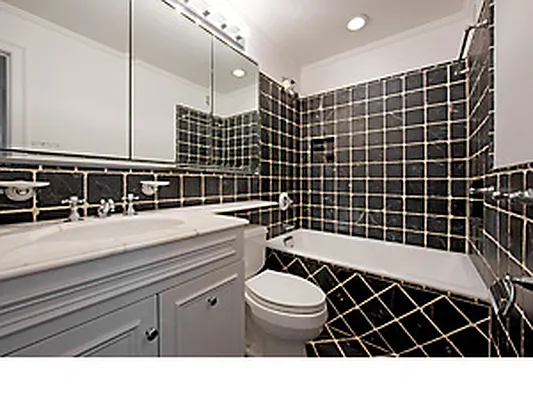 Rented by Corcoran | media 12