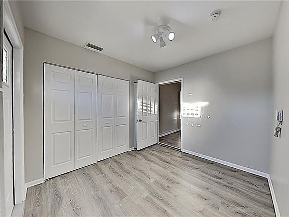 5th image of 10011 Regal Woods Ln