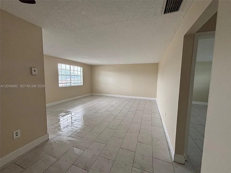 6601 SW 18th St #206 — Photo 10
