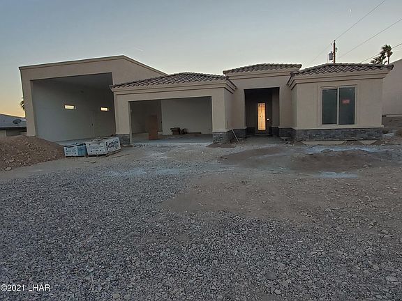 2nd image of 3018 Edgewood Dr