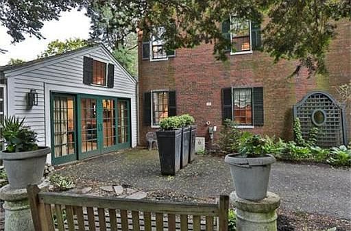 4th image of 31 Toppans Ln