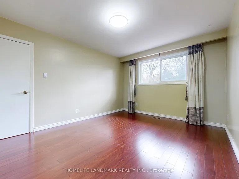 225 Pineway Blvd #UPPER — Photo 11
