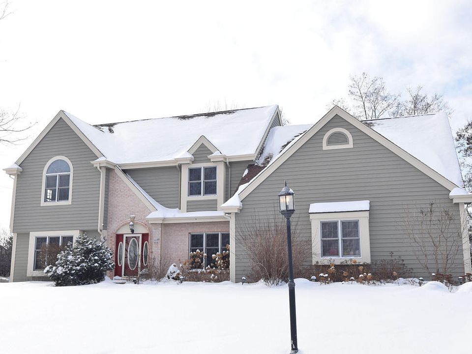 1st image of 11149 N Lincolnshire Dr