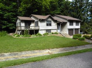 619 S Butternut St, Elmwood, WI 54740