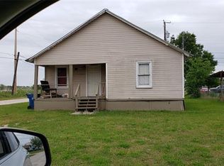 926 E Beth St, Whitney, TX 76692