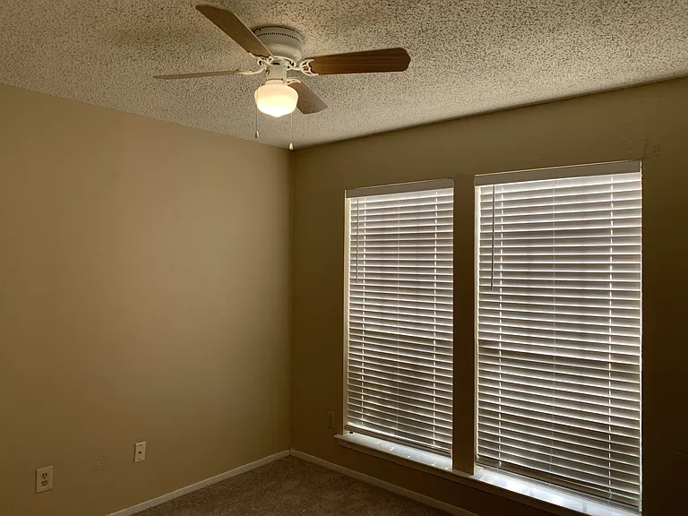 1203 Custer Rd — Photo 6