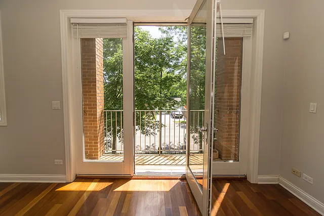 3440 N Narragansett Ave #2 — Photo 8