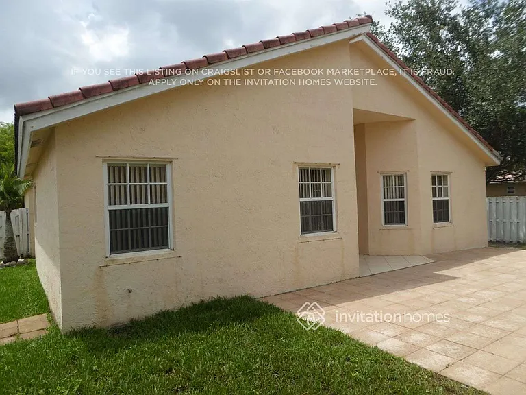 2270 NW 139th Ave — Photo 8